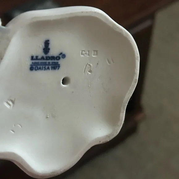 Lladro Wedding Couple Figurine in Gray and White